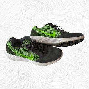 Nike Mens Revolution 3 Gray Green Running Shoes 819300-005 Size 10.5
